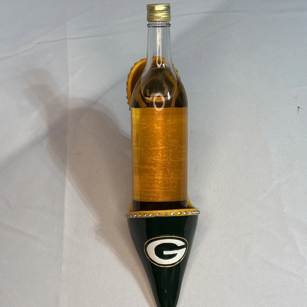 Green Bay Packers Wine Bottle Holder High Heel Shoe NFL Decor Evergreen Enterpri